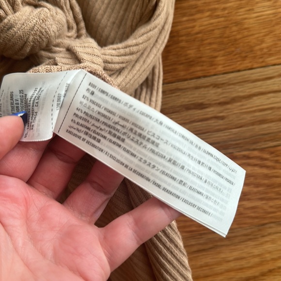 Abercrombie & Fitch ribbed tie waist long sleeve - Picture 4 of 4